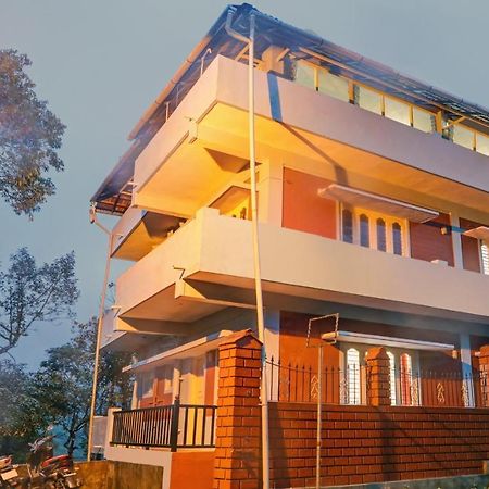 Itsy By Treebo - Iha Comforts With Mountain View มาดิเครี ภายนอก รูปภาพ