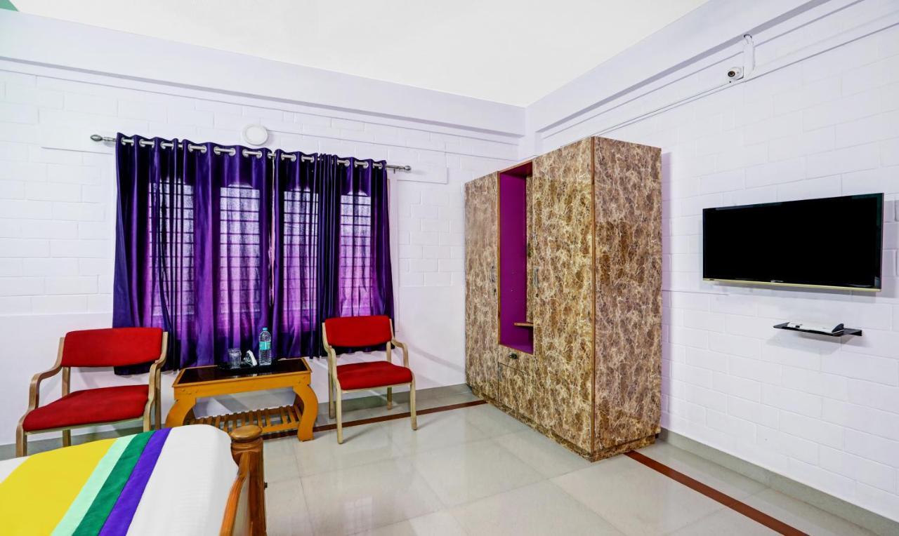 Itsy By Treebo - Iha Comforts With Mountain View มาดิเครี ภายนอก รูปภาพ