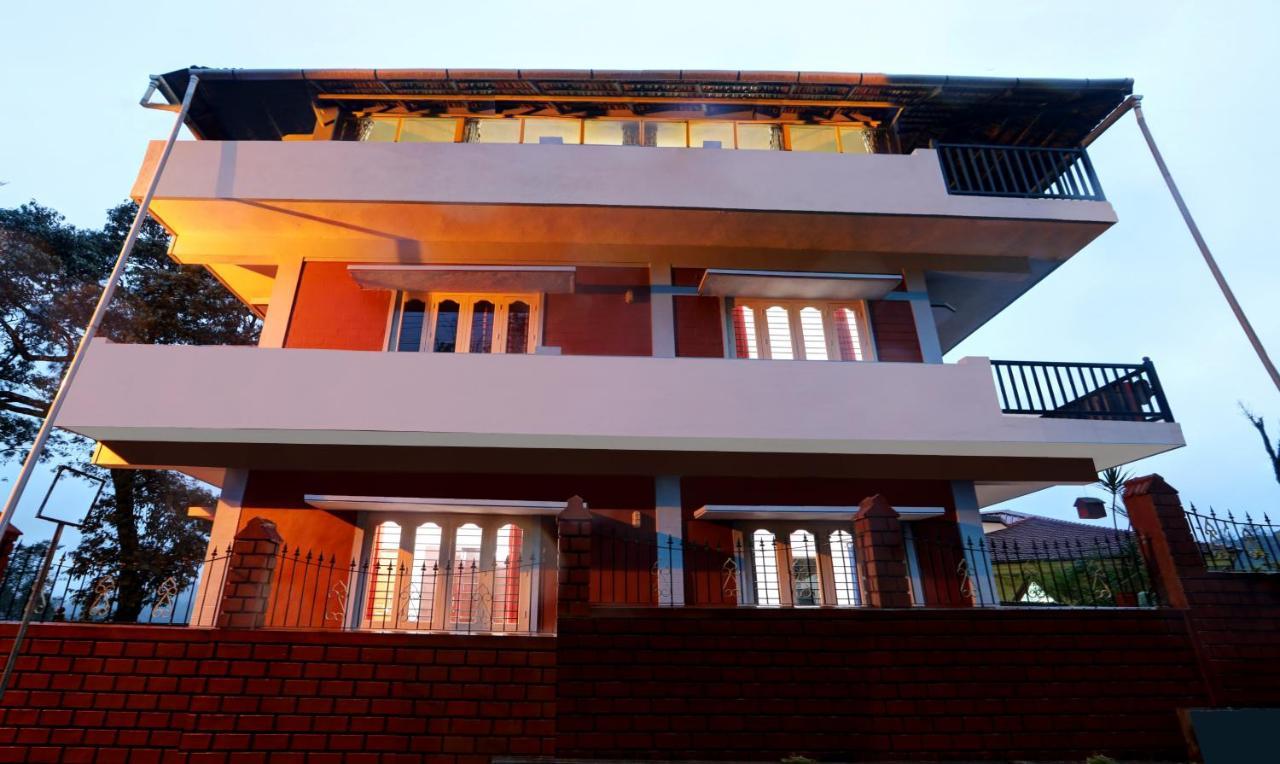 Itsy By Treebo - Iha Comforts With Mountain View มาดิเครี ภายนอก รูปภาพ