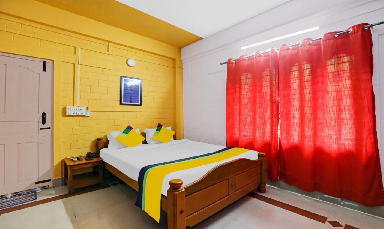 Itsy By Treebo - Iha Comforts With Mountain View มาดิเครี ภายนอก รูปภาพ